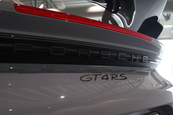Porsche 718 11 of 26