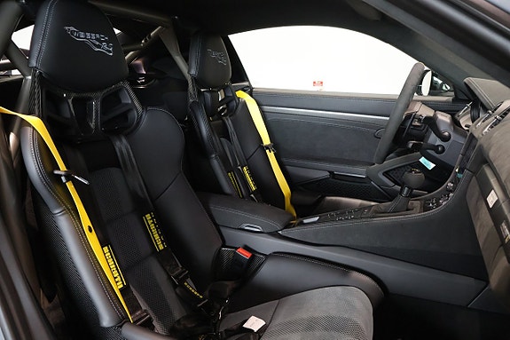Porsche 718 23 of 26
