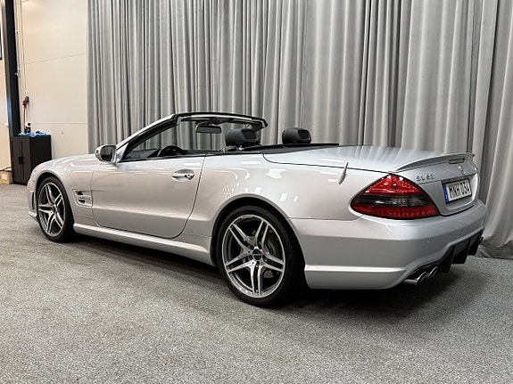 Mercedes-Benz SL63 3 of 5