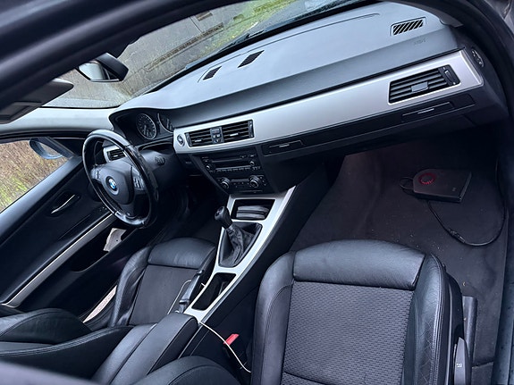 BMW 320d 8 of 10