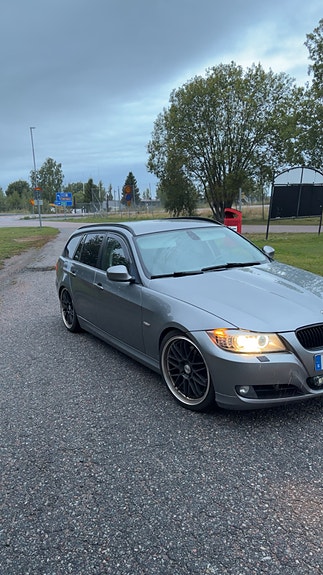 BMW 320d 3 of 10