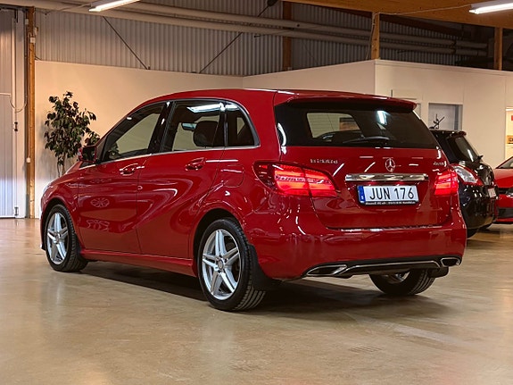 Mercedes-Benz B200 d 16 of 30