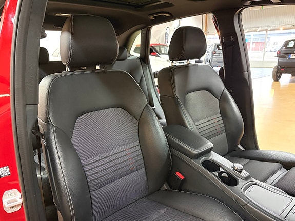Mercedes-Benz B200 d 22 of 30