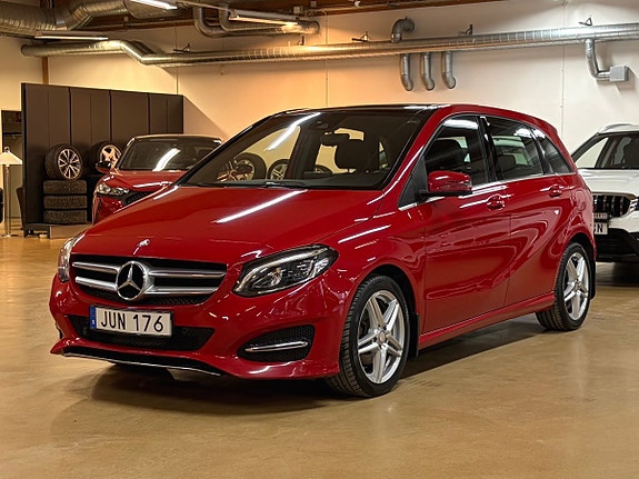 Mercedes-Benz B200 d 8 of 30