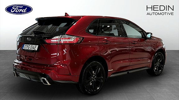 Ford Edge 2 of 5