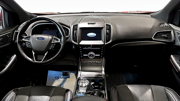 Ford Edge 4 of 5