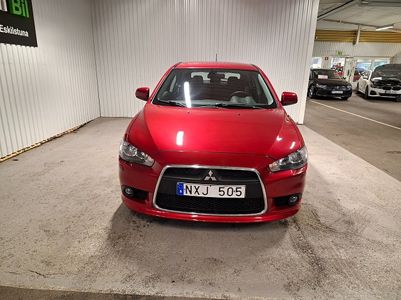 Mitsubishi Lancer 2 of 5