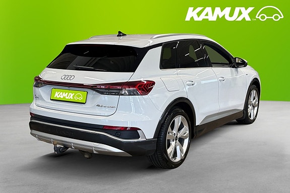 Audi Q4 e-tron 4 of 5