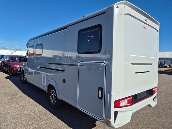 LMC CRUISER 2.0 T750 EF DEMOBIL 140HK Husbil Aut 4 of 21
