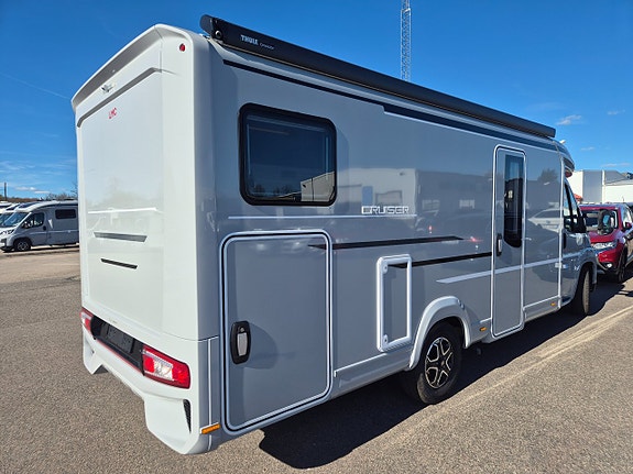 LMC CRUISER 2.0 T750 EF DEMOBIL 140HK Husbil Aut 3 of 21