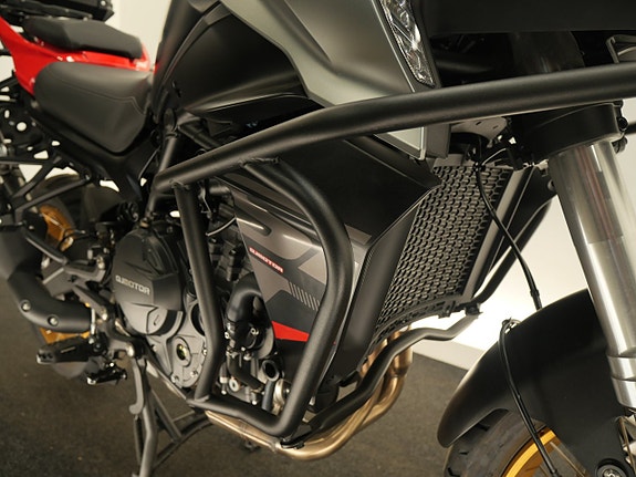 QJ Motor SRT 900 SX 11 of 13
