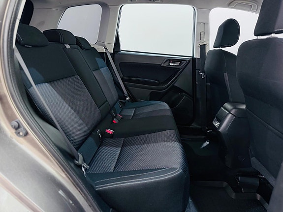 Subaru Forester 8 of 23