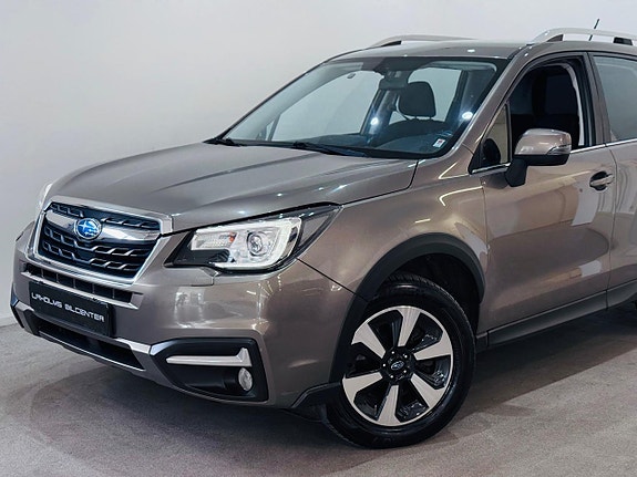 Subaru Forester 2 of 5