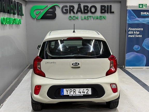 Kia Picanto 8 of 20
