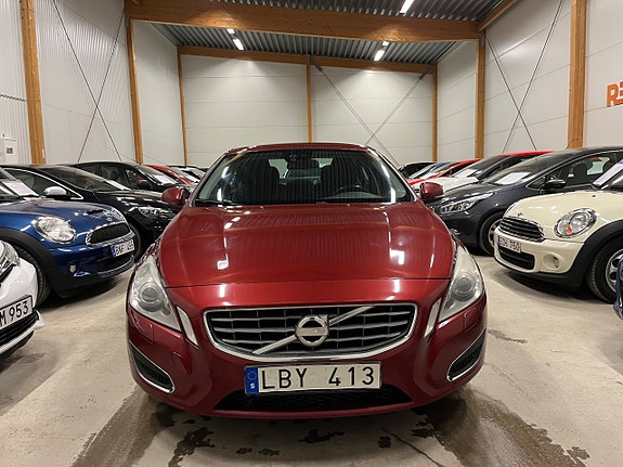 Volvo S60 7 of 13