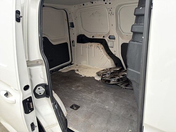 Volkswagen Caddy 13 of 30
