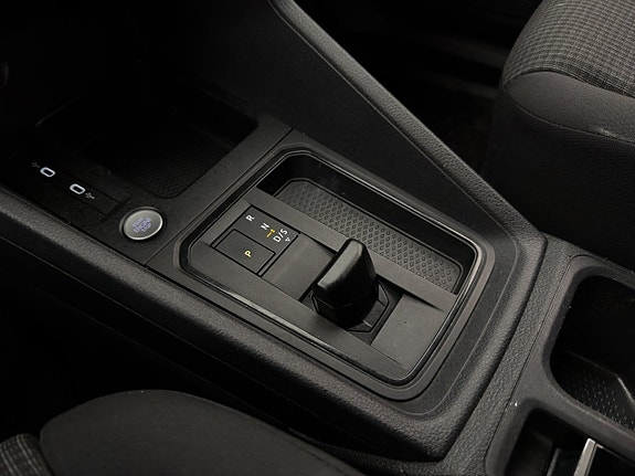 Volkswagen Caddy 27 of 30