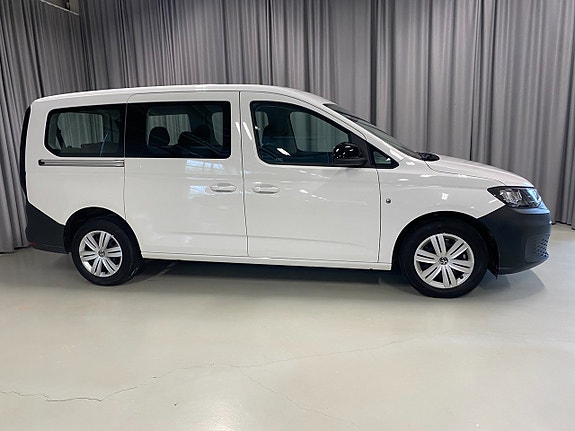 Volkswagen Caddy Maxi 2 of 5