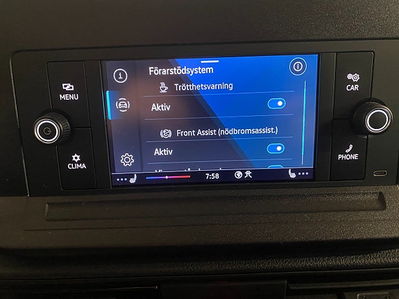 Volkswagen Caddy Maxi 17 of 22