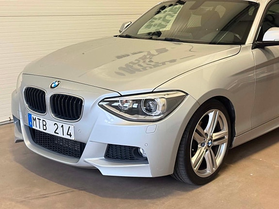 BMW 118d 4 of 5