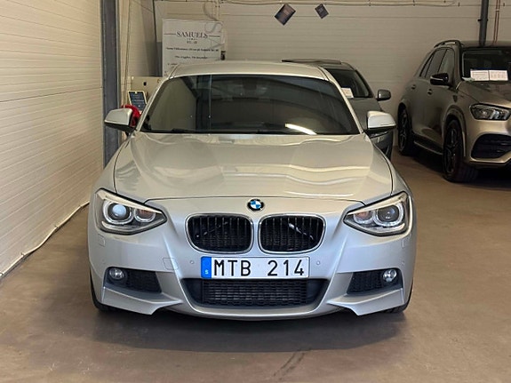 BMW 118d 3 of 5