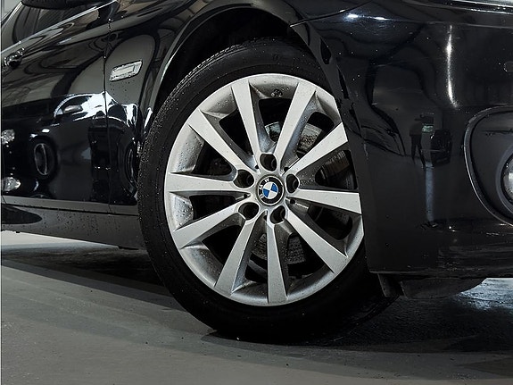 BMW 520 4 of 5