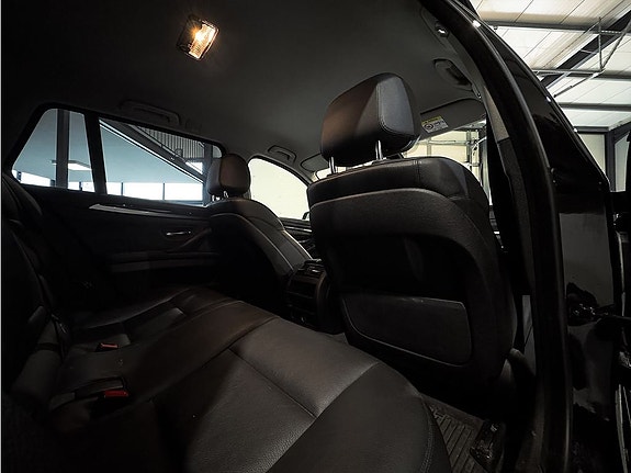BMW 520 18 of 27