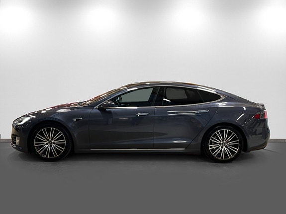 Tesla Model S 4 of 23
