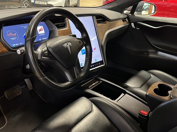 Tesla Model S 8 of 23