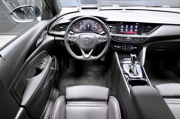 Opel Insignia 17 of 26
