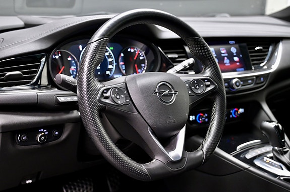 Opel Insignia 18 of 26