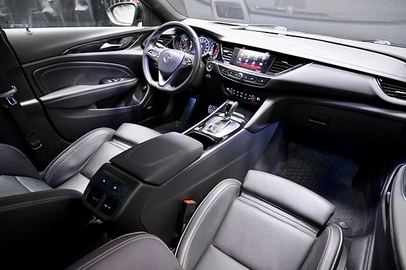 Opel Insignia 14 of 26