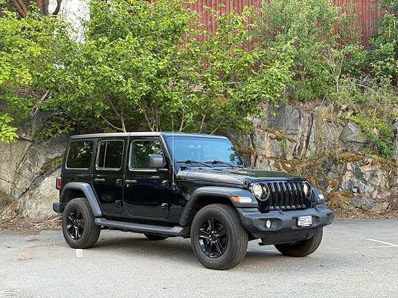 Jeep Wrangler 3 of 19