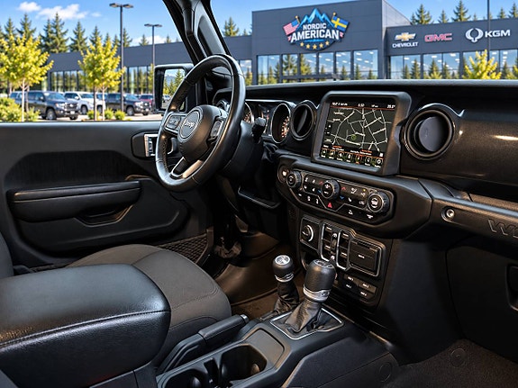 Jeep Wrangler 13 of 25