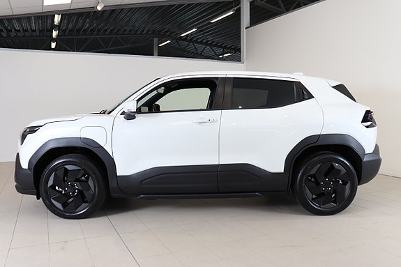 Suzuki eVitara 2 of 25