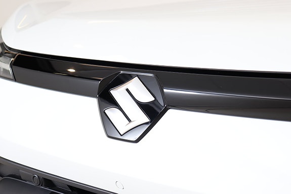Suzuki eVitara 4 of 25