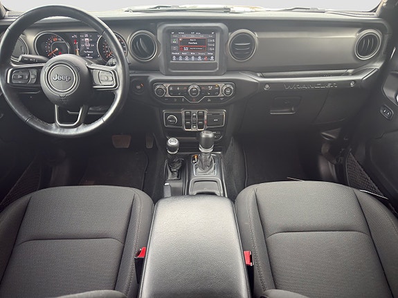 Jeep Wrangler 13 of 13