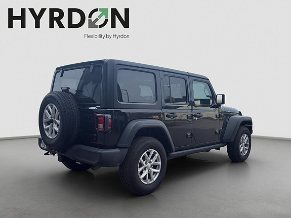 Jeep Wrangler 6 of 13