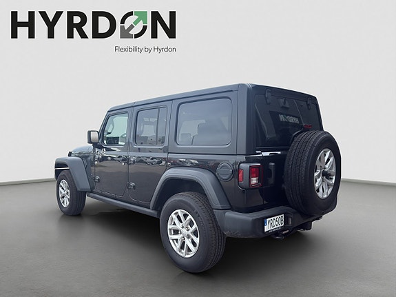 Jeep Wrangler 4 of 13