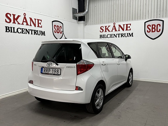 Toyota Verso-S 4 of 5