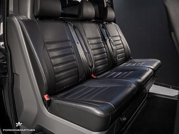 Volkswagen Transporter 18 of 30