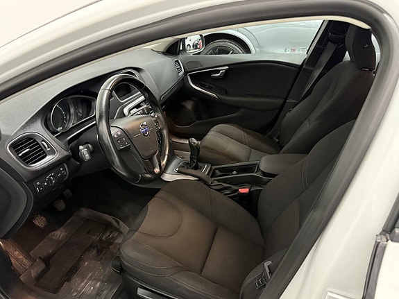 Volvo V40 7 of 10