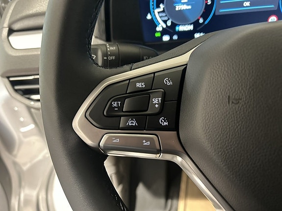 Volkswagen Transporter 14 of 17