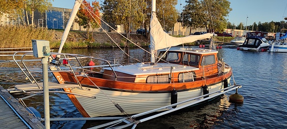 MARINA 75 MOTORSAILER — View photo 1