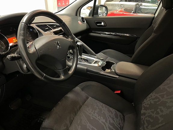 Peugeot 3008 8 of 17