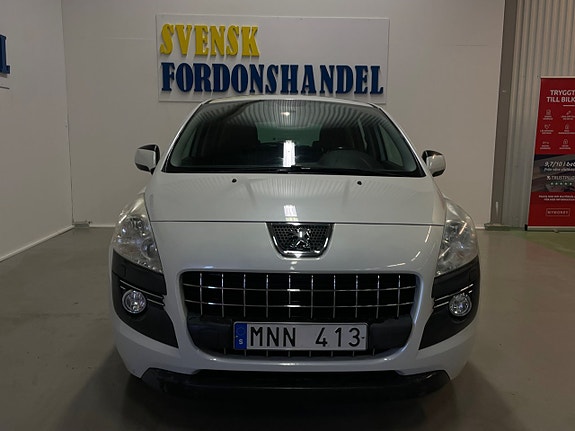 Peugeot 3008 2 of 5