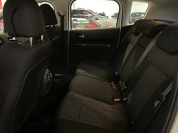Peugeot 3008 11 of 17