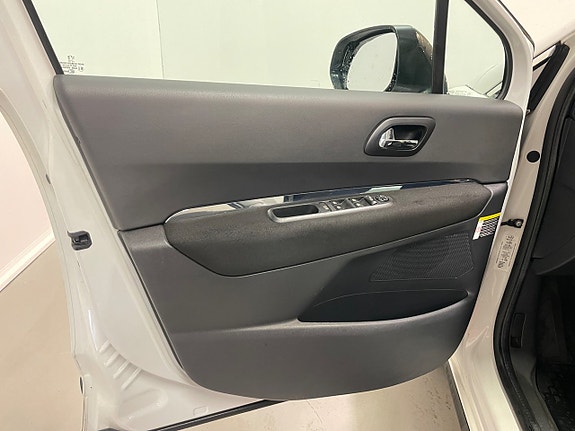 Peugeot 3008 10 of 17