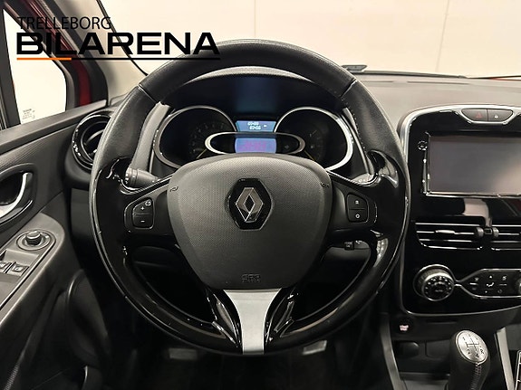 Renault Clio 16 of 21