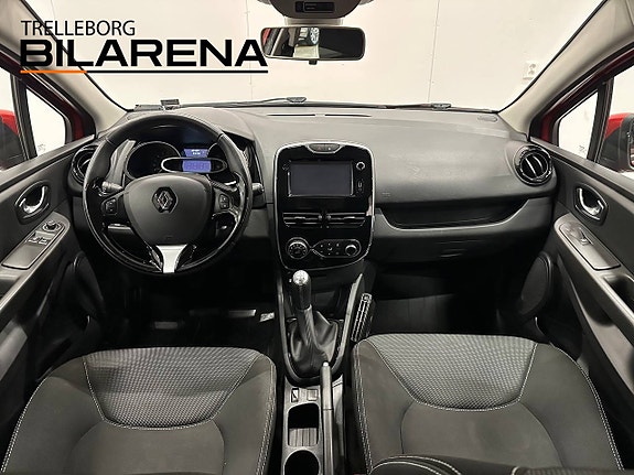 Renault Clio 15 of 21